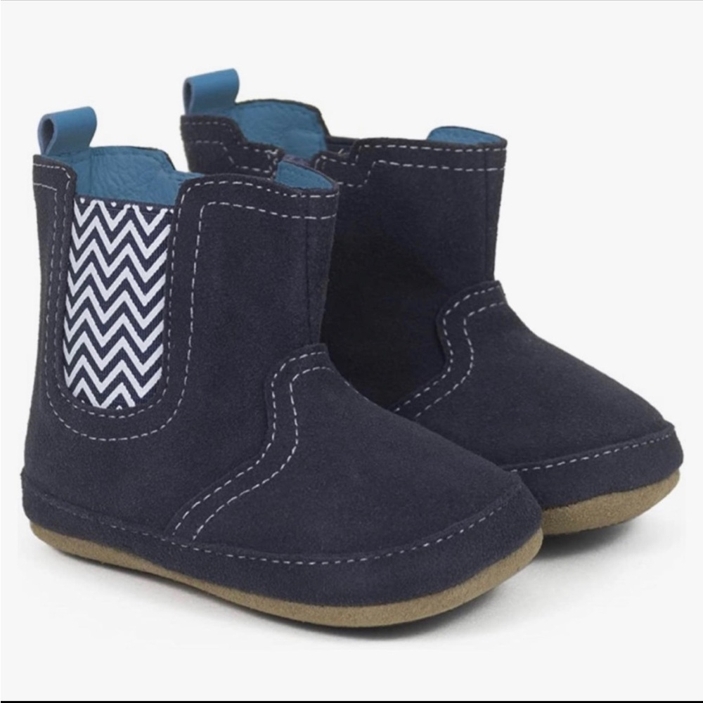 Robeez infant size 3 (6-9 mo) shoes